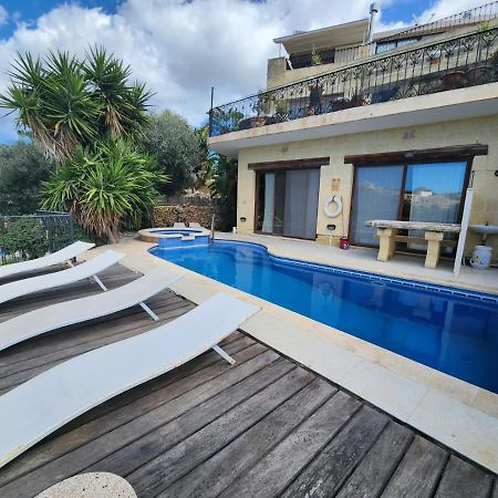 Gozo Island Escape Sleeps 4 With Private Bathroom Ghajn il-Kbira  Esterno foto
